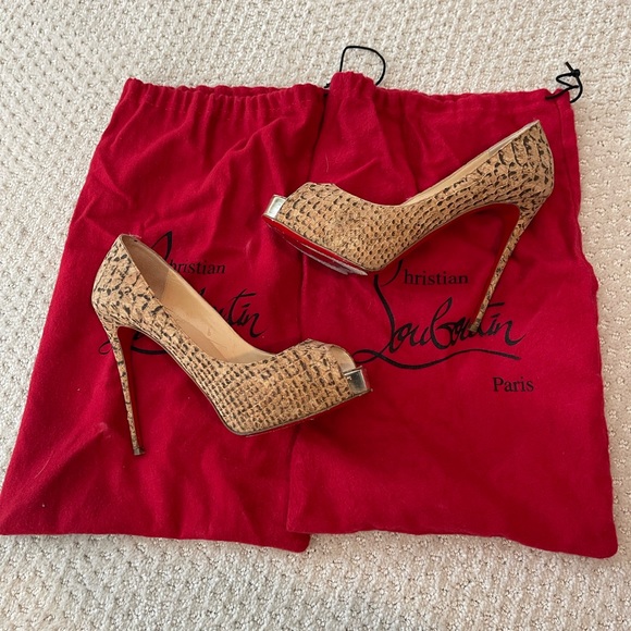 Christian Louboutin Size 35 “New Very Prive” Pumps - Picture 9 of 12
